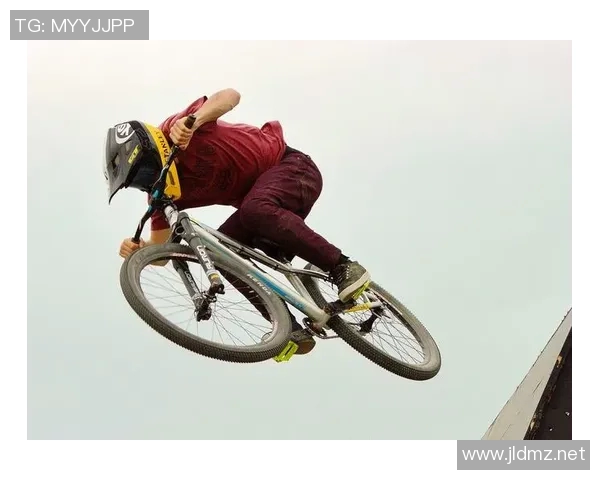 成都极限运动队在攀岩联赛中的奋勇拼搏与突破之路揭秘